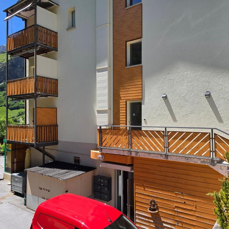 Diana 1 appartement spacieux 5 pièces - Apartment mit 4 Schlafzimmern und einem Balkon - 24