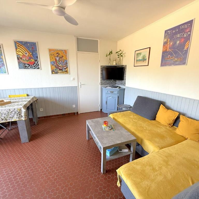 Escarbat - One-Bedroom Apartment - 5