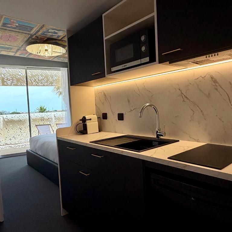 Le VIBES RESORT By AGN "réservé aux couples" - Studio harbor harbor view 2nd floor - 10