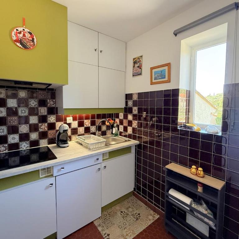 Escarbat - One-Bedroom Apartment - 15
