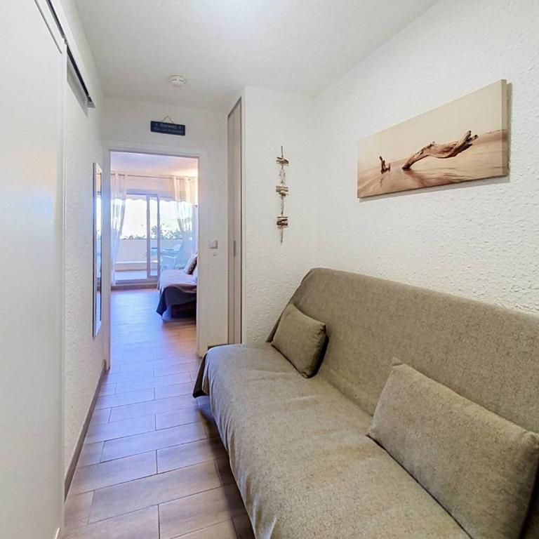 Studio climatisé avec terrasse, piscine, proche plage et commerces à Bormes-les-Mimosas - FR-1-610-3 - Monolocale - 8