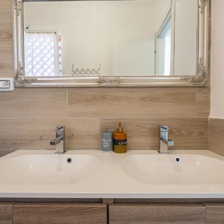 Appartamento La Pelosa - Appartamento con 2 Camere da Letto - 87