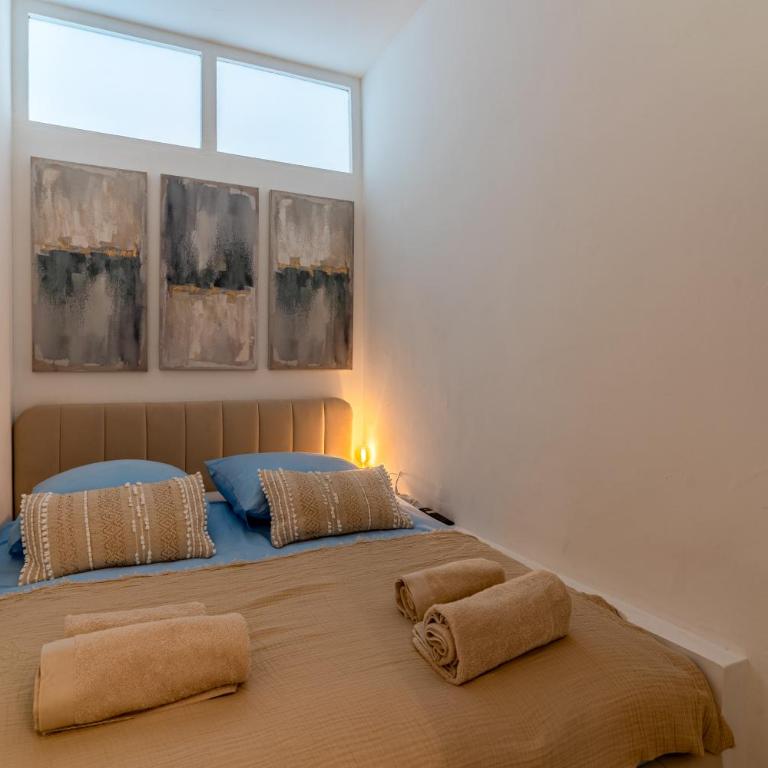 BLUE RIVIERA - vue mer - proche centre et gare - Appartement 1 Chambre - 5