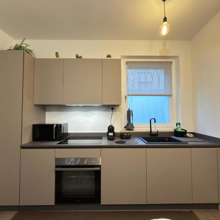 Castellana Design Suite - Udine Historic Center - Appartamento con 1 Camera da Letto e Vista Città - 10