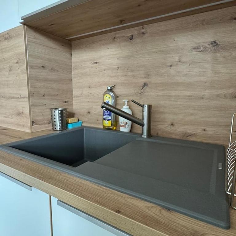 Charmant studio à quelques mètres du lac d'Annecy - Apartment mit 2 Schlafzimmern - 5