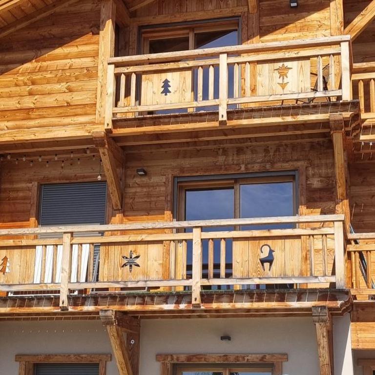 Chalet Arpitan - les Carroz - Grand Massif - Studio - Vue sur Montagne - 3