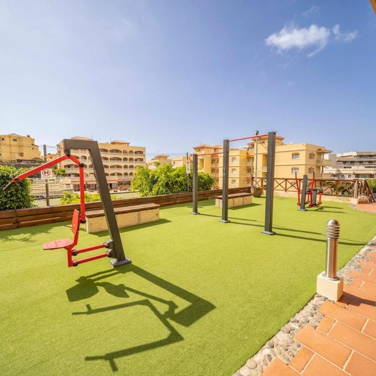 Tropical garden, big terrace, pools, sleeps 4 - One-Bedroom Apartment - 24