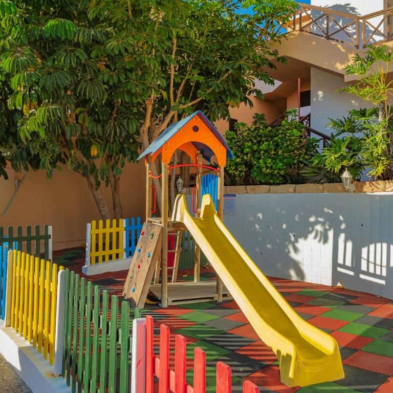 Tropical garden, big terrace, pools, sleeps 4 - One-Bedroom Apartment - 27