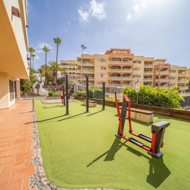 Tropical garden, big terrace, pools, sleeps 4 - One-Bedroom Apartment - 30