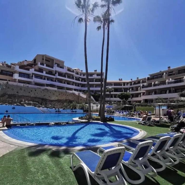 Tropical garden, big terrace, pools, sleeps 4 - One-Bedroom Apartment - 46