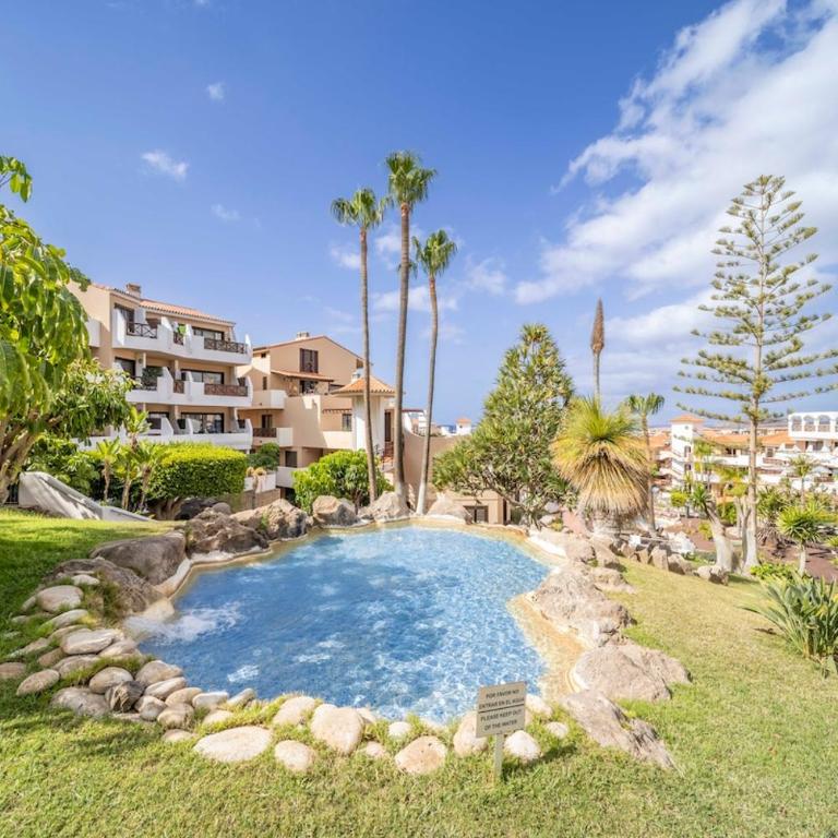 Tropical garden, big terrace, pools, sleeps 4 - One-Bedroom Apartment - 50