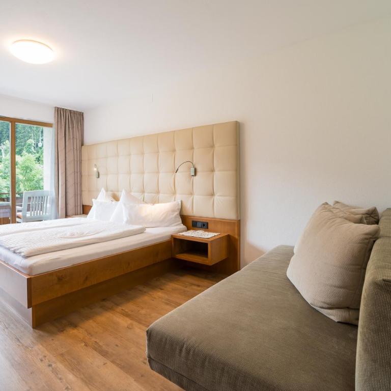 Haus Schönlechner - Doppelzimmer mit Balkon - 1