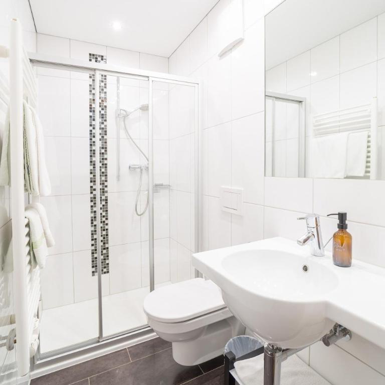 Haus Schönlechner - Doppelzimmer mit Balkon - 6