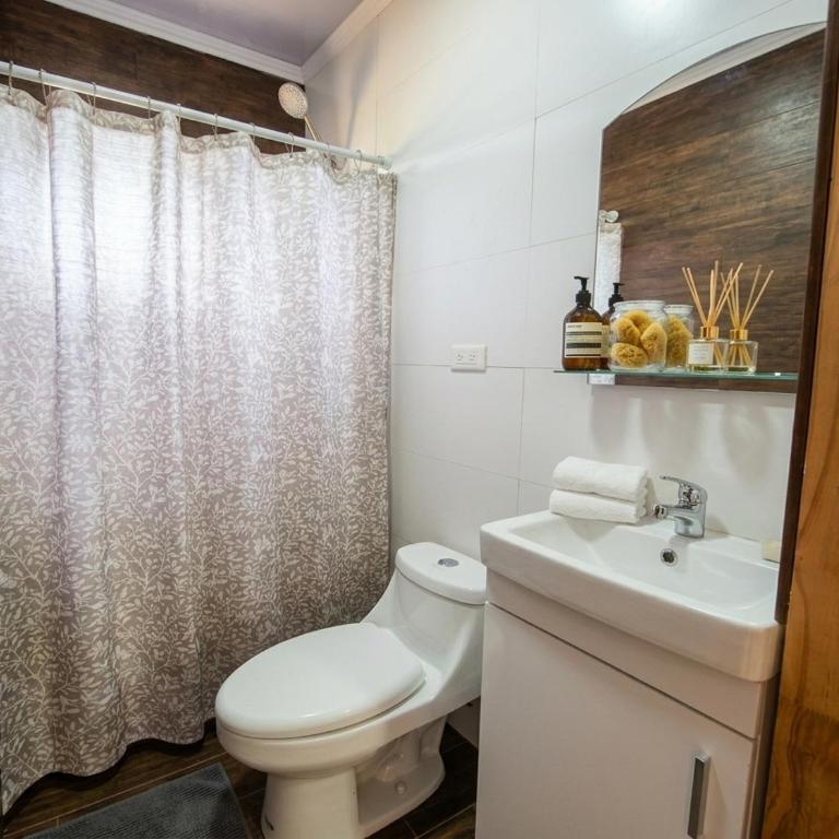 Loft con Vista al Mar y Acceso Privado a la Playa - Four-Bedroom House - 5
