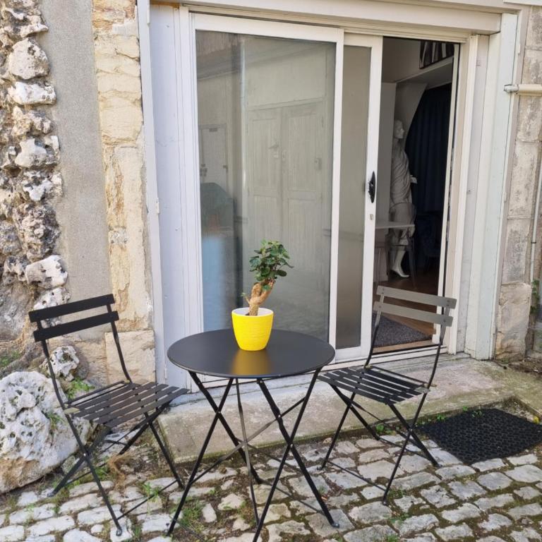 Studio Cozy à 100 m des halles - Appartement 1 Chambre - 18