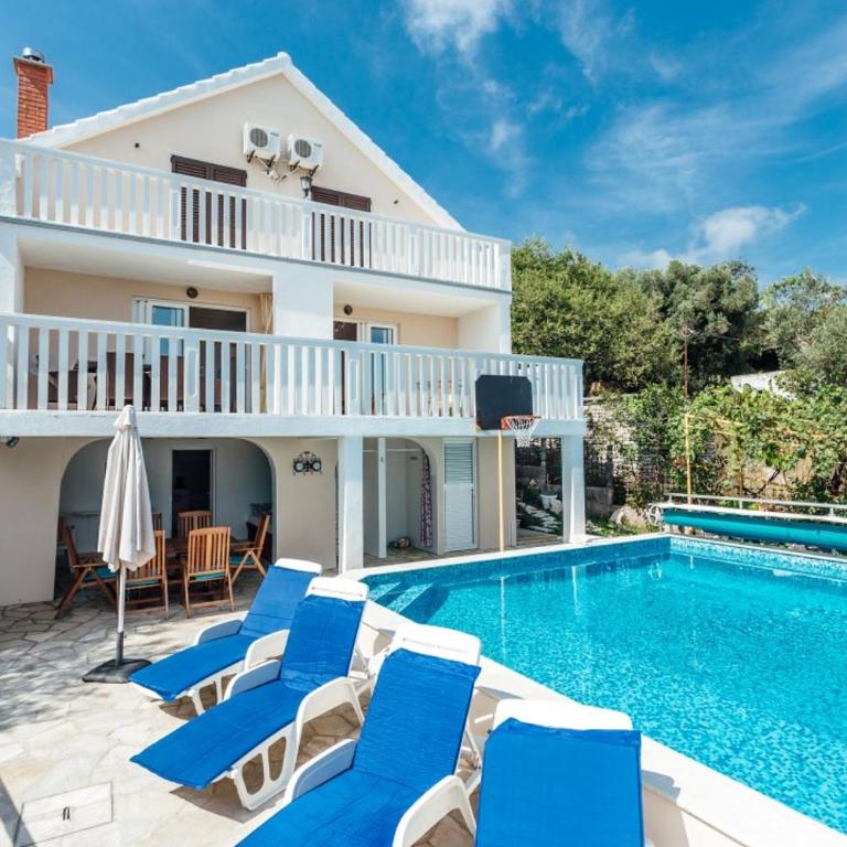Villa Maestral - Three-Bedroom Villa - 1