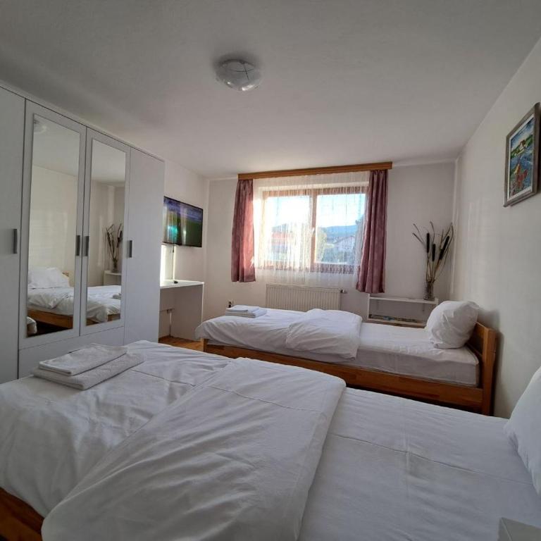 Aleksandar apartmani - Two-Bedroom Apartment - 7