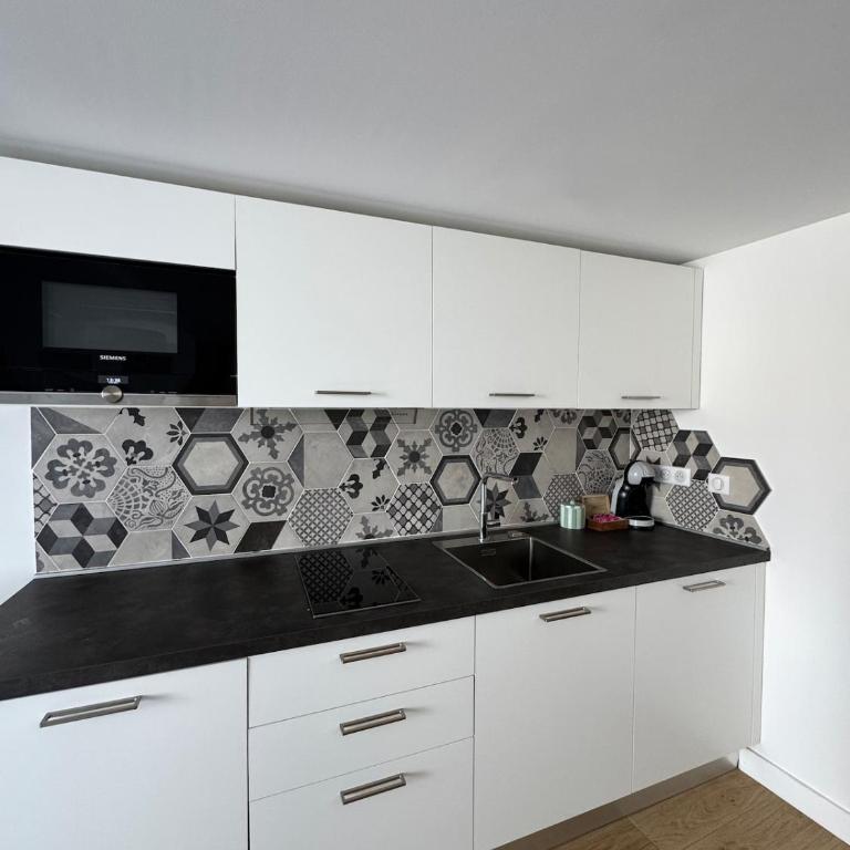 Charmant duplex proche de la mer - One-Bedroom Apartment - 7