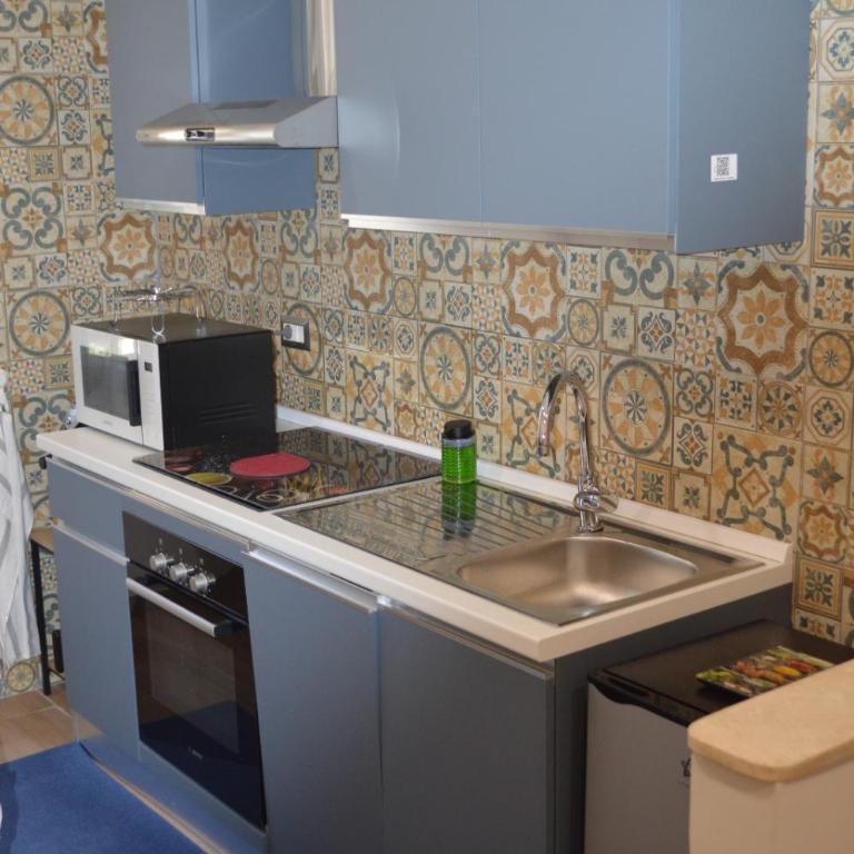 Sorrento, Capri, Napoli 2 min dal mare con Romi House - Apartment mit 1 Schlafzimmer - 2