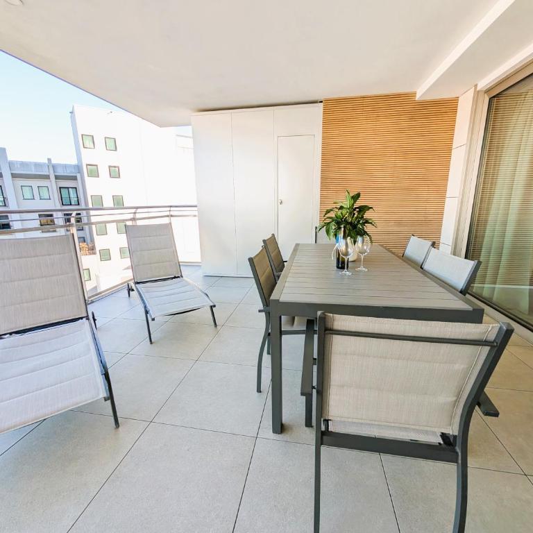 Nashira Apartments - Deluxe Apartment - 9
