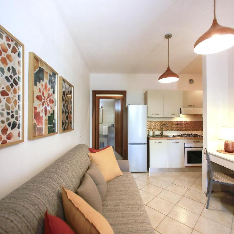 Garden Suite Salici 3 pools, private garage - Appartement 1 Chambre - Vue sur Jardin - 20