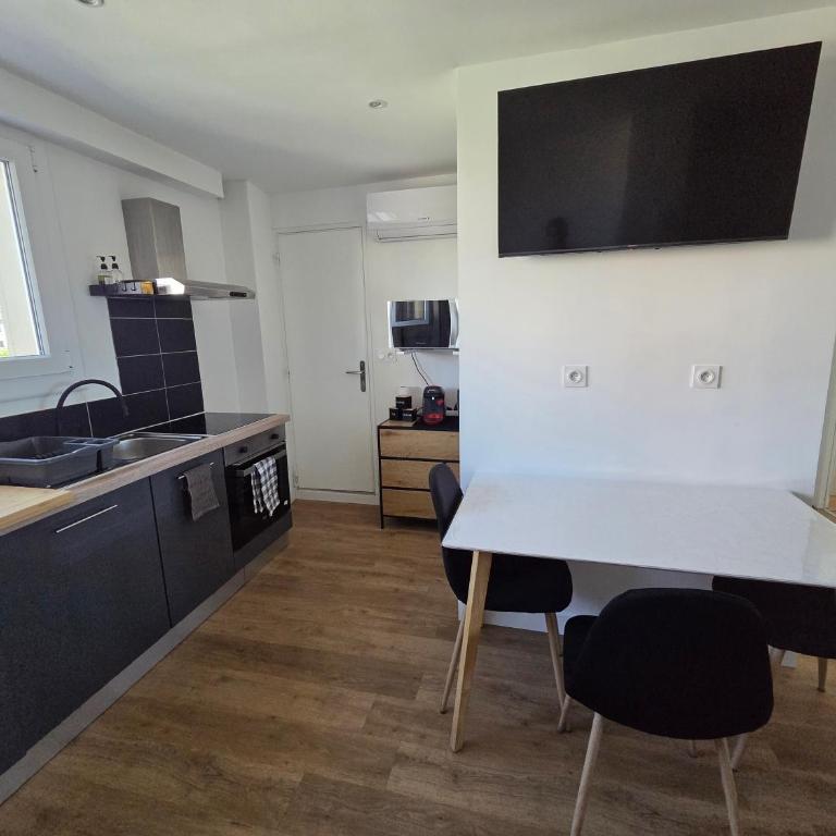 Mayol Apartment Heart of Toulon and Harbor View - Appartement - 19