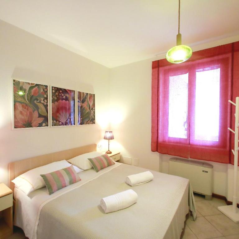 Garden Suite Salici 3 pools, private garage - Appartement 1 Chambre - Vue sur Jardin - 32