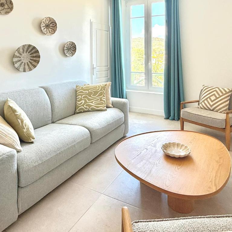 Renovated - 3 bedrooms - AC - Sea view - Sleeps 6 - Apartamento de 2 dormitorios - 2