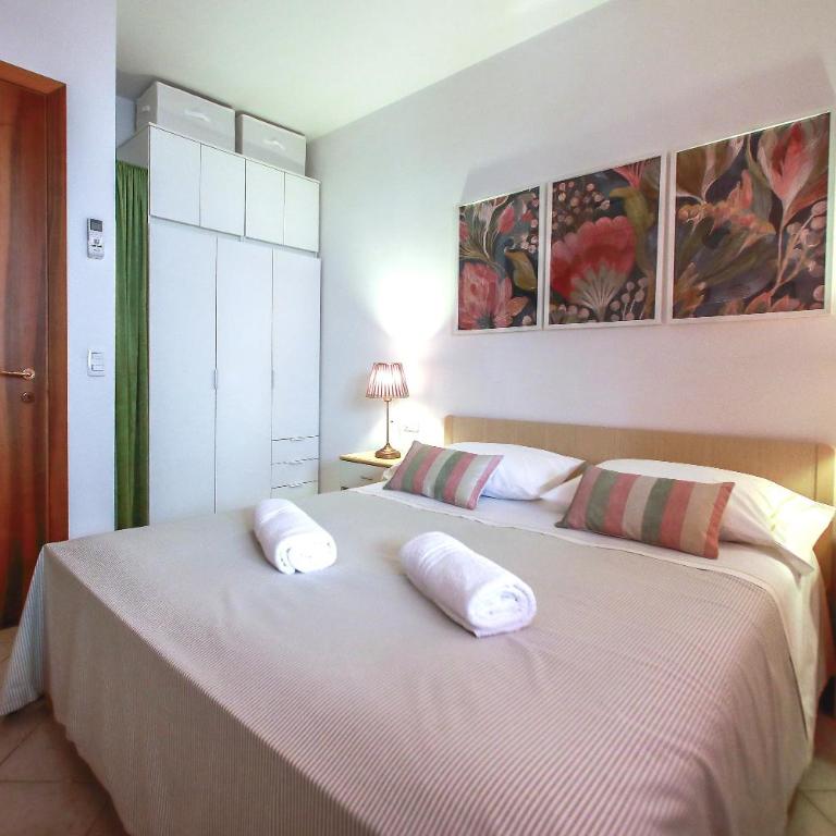 Garden Suite Salici 3 pools, private garage - Appartement 1 Chambre - Vue sur Jardin - 37