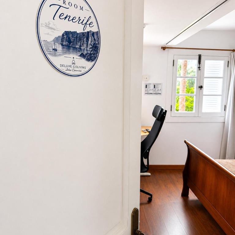 Deluxe Coliving Islas Canarias - Suite con cama grande y balcón - 7