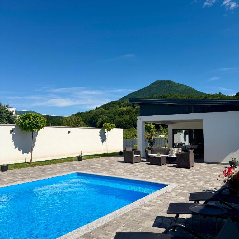 Unavis Residence - Villa Deluxe - 1
