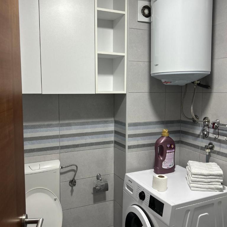 Stan na dan Podgorica - Apartman sa 2 Spavaće Sobe - 7