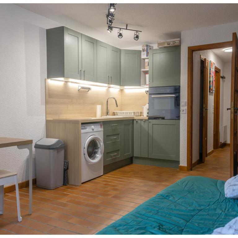Beau 2 pièces avec jardin - Apartment mit 2 Schlafzimmern - 5