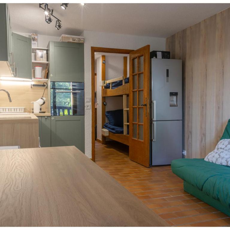 Beau 2 pièces avec jardin - Apartment mit 2 Schlafzimmern - 4