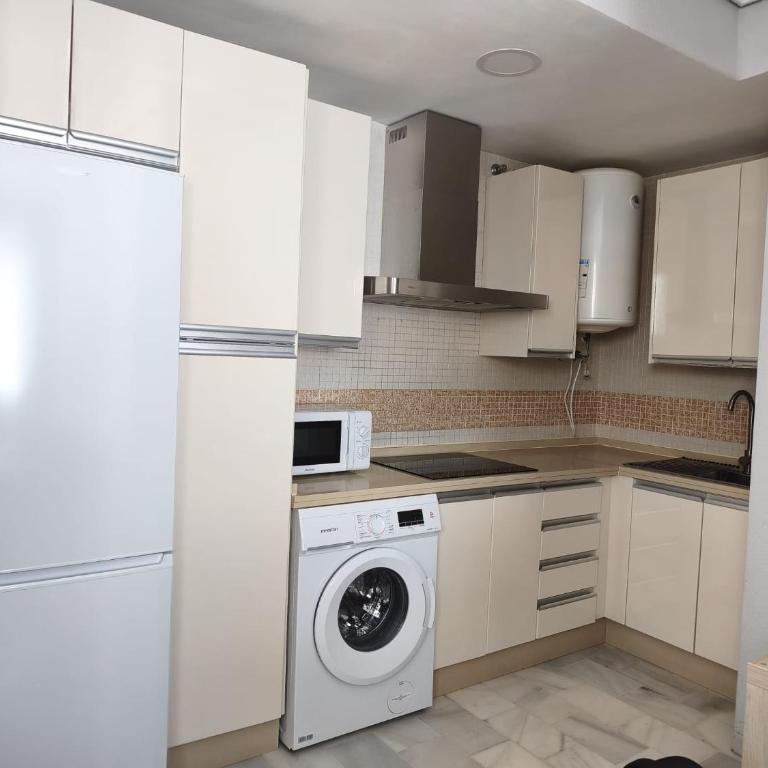 Damajuana Barbate - Two-Bedroom Apartment - 4