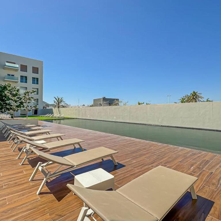 Spacious Luxury Apartment with Ocean Views, Pool and steps to Playa El Médano - Casa - 21