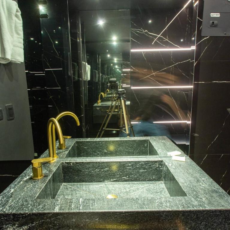 Aman Luxury 23 Bedroom 3 Pool - Villa - 59