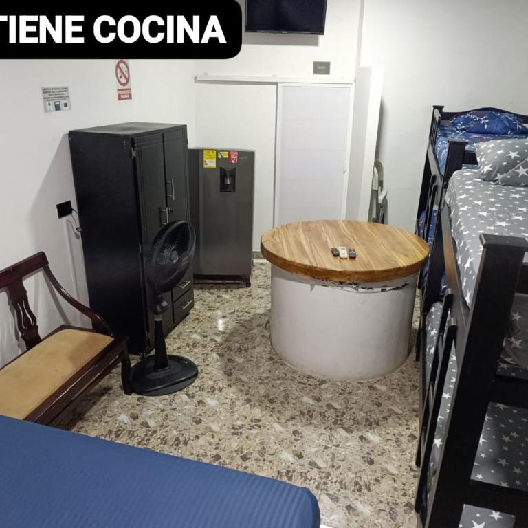 APARTAMENTOS LIZ MARIA - Family Room with Private Bathroom - 3