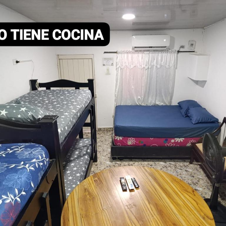 APARTAMENTOS LIZ MARIA - Family Room with Private Bathroom - 4