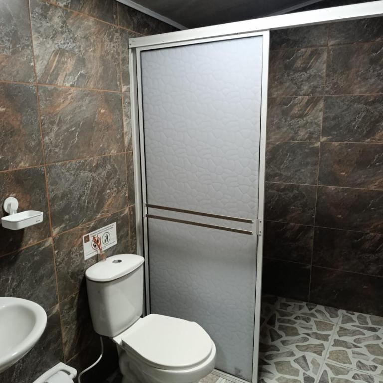 APARTAMENTOS LIZ MARIA - Family Room with Private Bathroom - 5