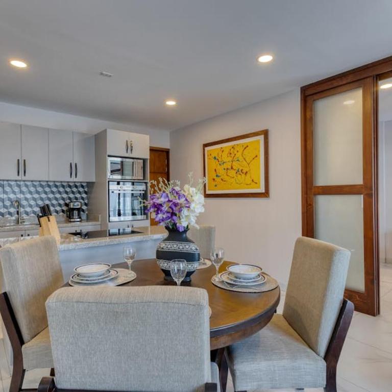 Dog-friendly Apartment with Rooftop Infinity Pool, Gym, Central AC & Balcony - Casa - 4