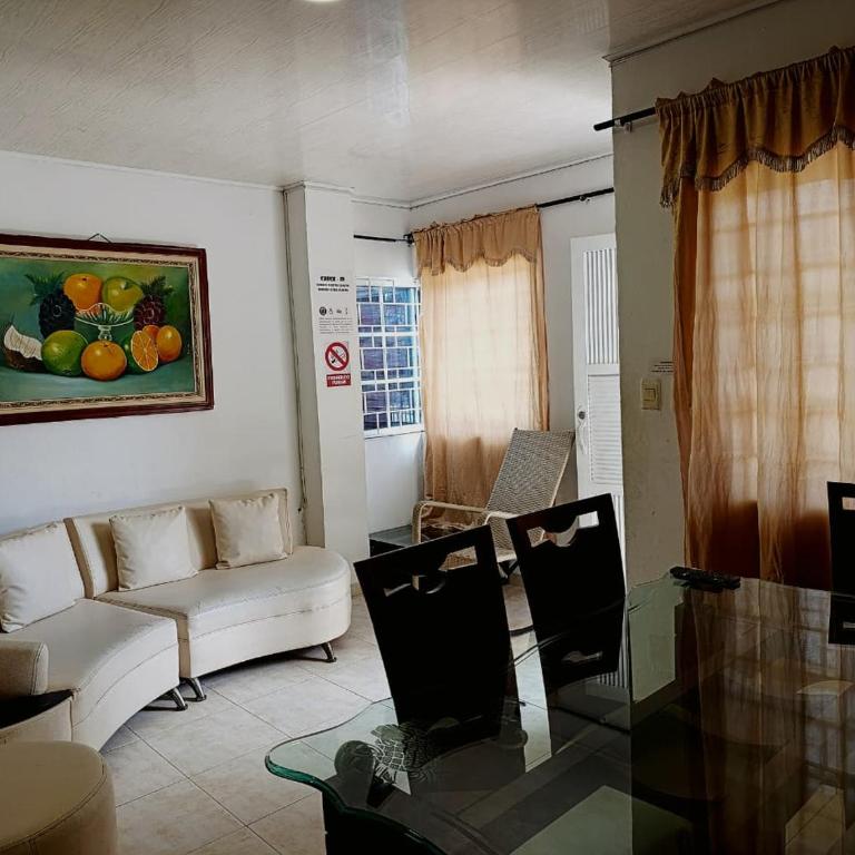 APARTAMENTOS LIZ MARIA - Three-Bedroom Standard Apartment - 8