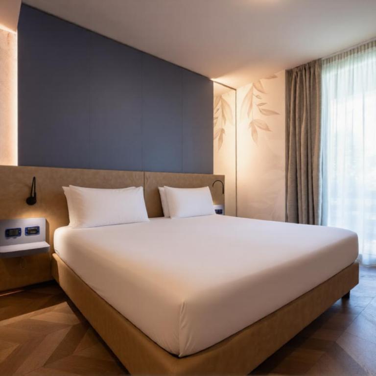 Hotel Capanna d'Oro Dependance - Deluxe Dreibettzimmer - 14
