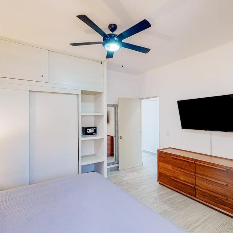 Luxurious Mountain-View Apartment close to the sea with Rooftop Sunset Views - Casa - 9