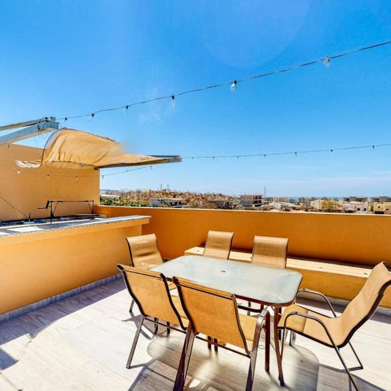 Luxurious Mountain-View Apartment close to the sea with Rooftop Sunset Views - Casa - 17