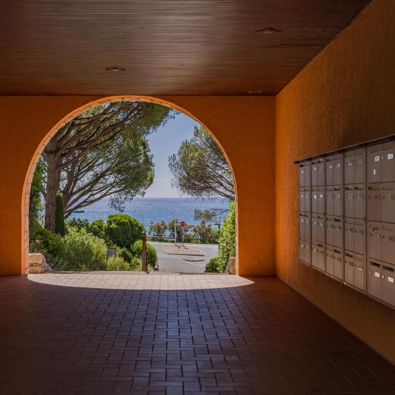 Azurea - Sea view apartment near beach and pools - Appartement - Vue sur Mer - 30