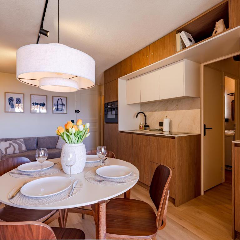 Azurea - Sea view apartment near beach and pools - Appartement - Vue sur Mer - 9