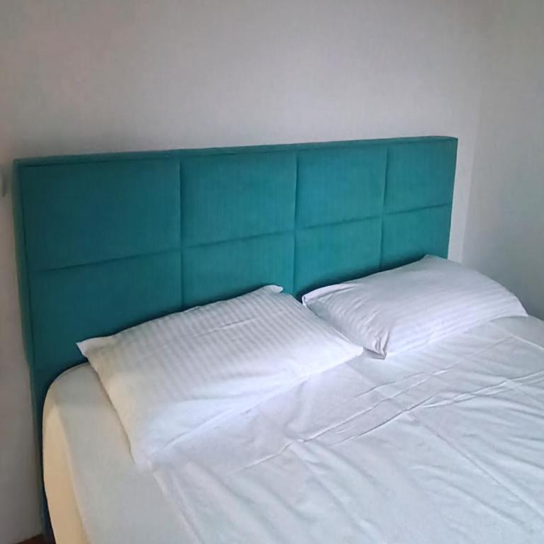 Budva Montenegro Apartments - Apartment mit 2 Schlafzimmern mit Balkon und Terrasse - 4