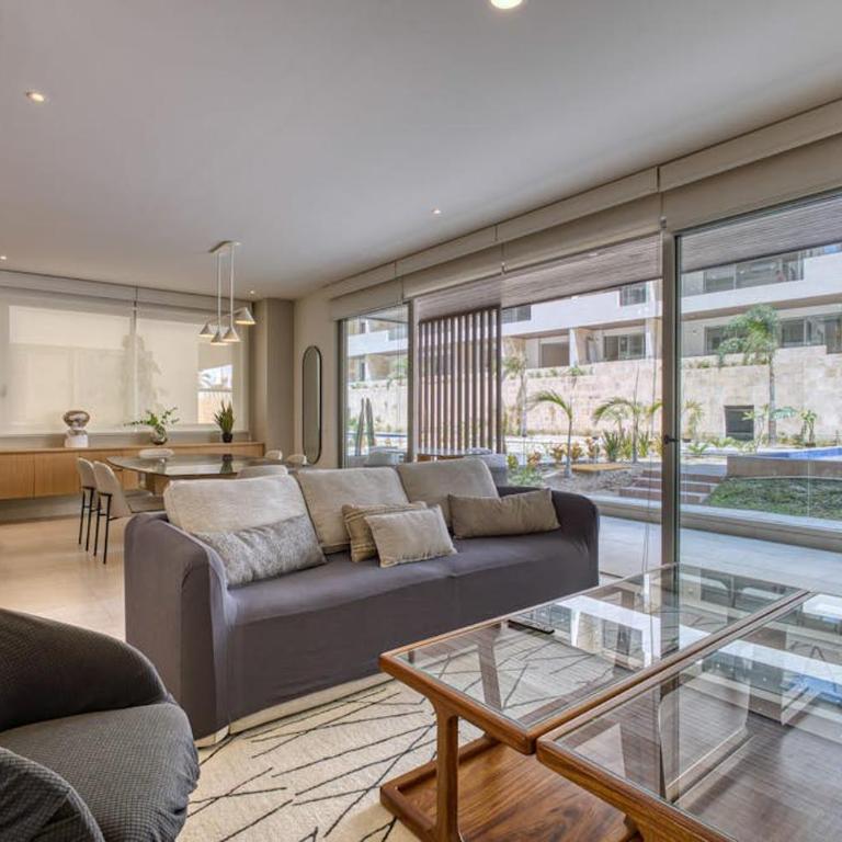 Peaceful Condo with Resort Pool, High-Speed WiFi & Relaxing Outdoor Space - Casa - 1