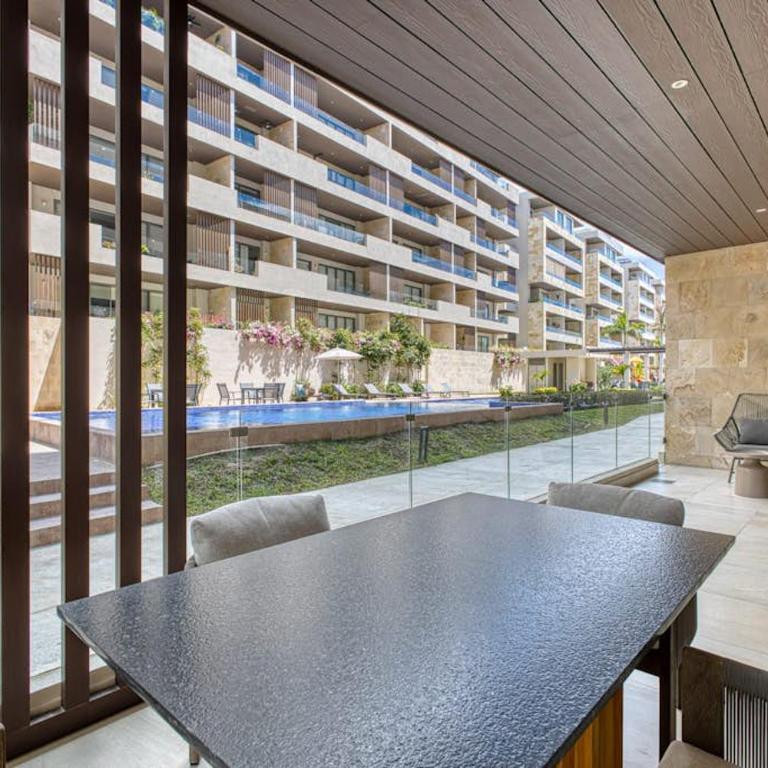 Peaceful Condo with Resort Pool, High-Speed WiFi & Relaxing Outdoor Space - Casa - 2